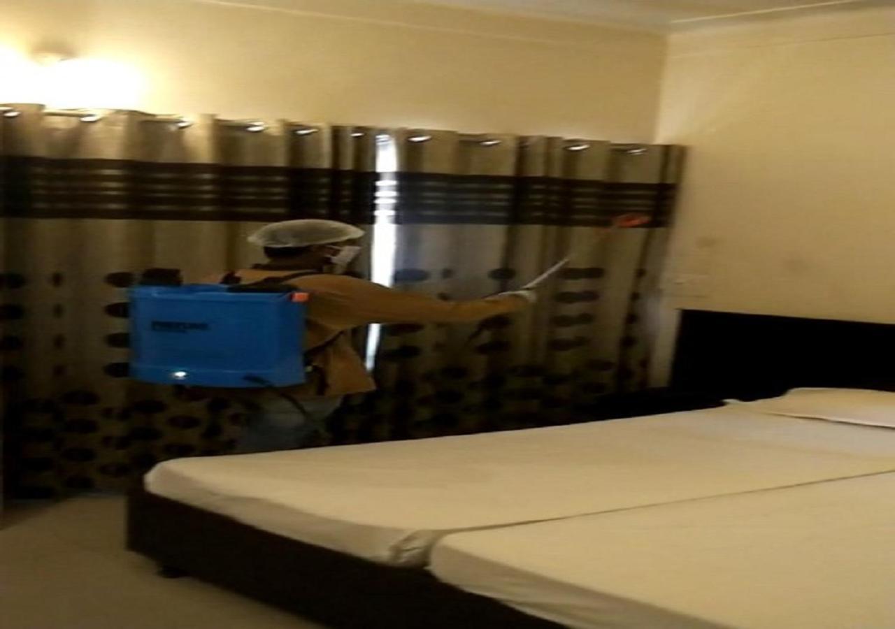 Hotel Rose Lodge Pune Bagian luar foto
