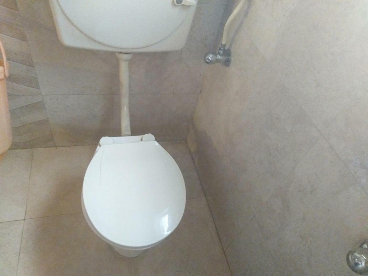 Hotel Rose Lodge Pune Bagian luar foto